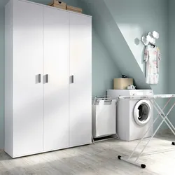 Dmora Mehrzweckgarderobe Sillano, Multifunktionaler Besenhalter, Kleiderschrank mit 3 Türen, 116x35h190 cm, Weiß