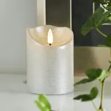 Star Trading LED Kerze Rustik Optik Echtwachs flackernde Flamme H: 10cm Timer Batterie silber