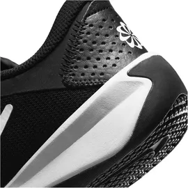 Nike Omni Multi-Court Teens Black/White 37,5