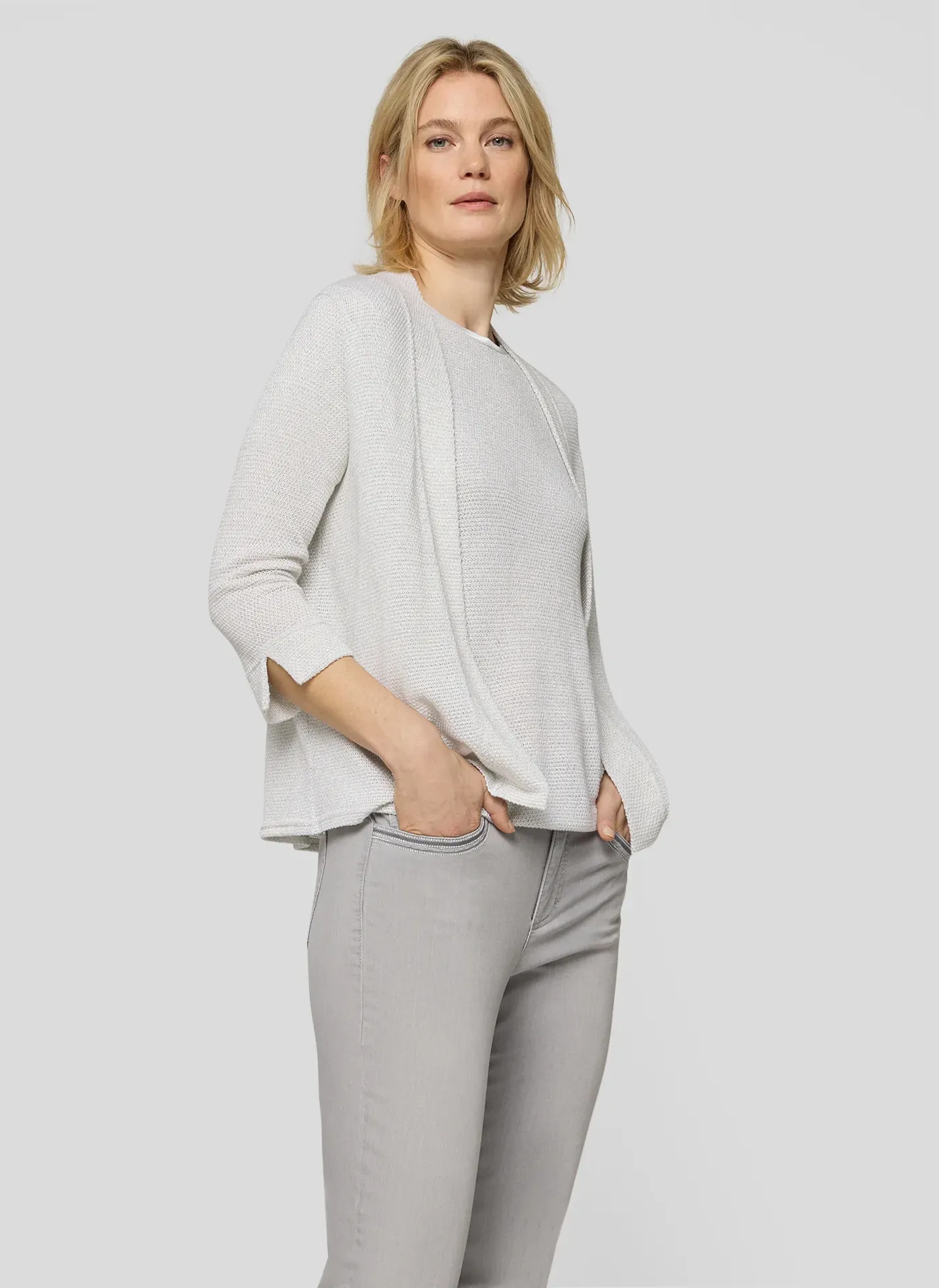 Strickjacke RABE, Damen, Gr. 44, weiß (hellgrau), Strick, Obermaterial: 87% Viskose, 13% metallisierte Fasern, unifarben, lässig geschnitten hüftbedeckend, Rundhals, Strickjacken Strickjacke, ohne Verschluss, mit Glitzer-Details