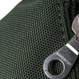 Sandqvist Ground Crossbody - Umhängetasche 30 cm (dawn green)