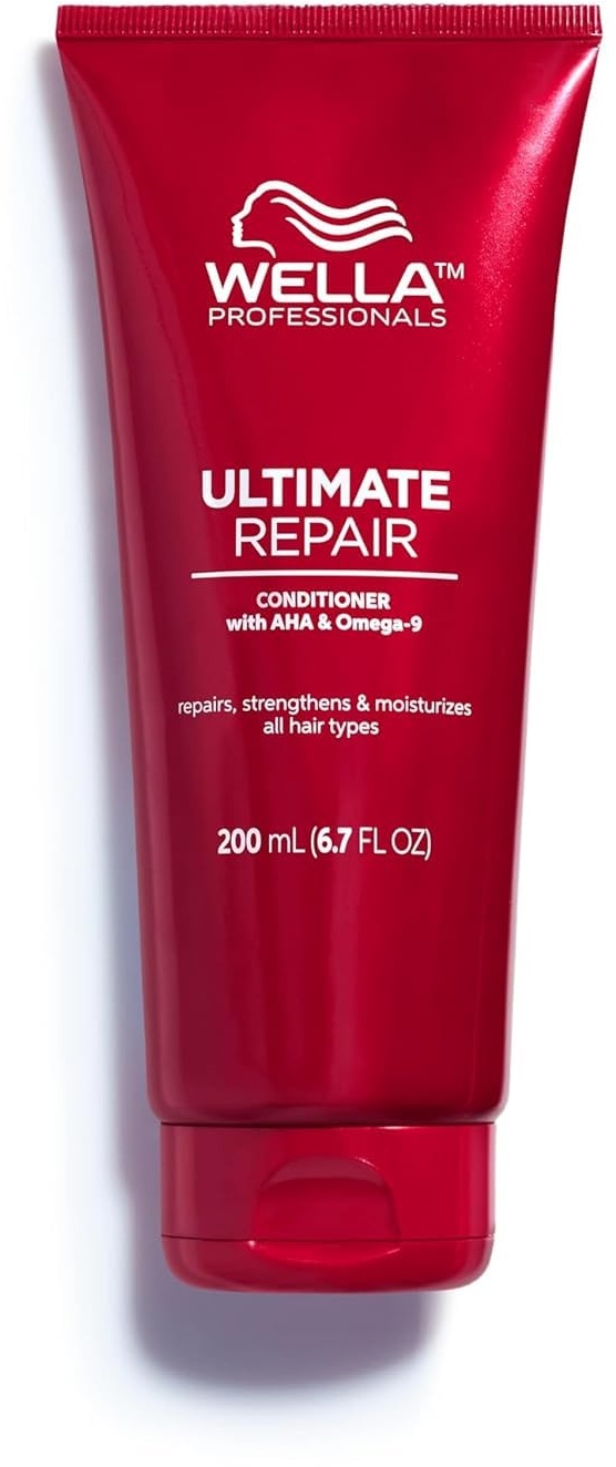 Wella Professionals Ultimate Repair tiefenwirksamer Conditioner – reparierende Haarspülung mit AHA und Omega 9 – feuchtigkeitsspendende Spülung für strapaziertes Haar – 200 ml