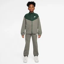 Nike Sportswear Dri-Fit Kinder Sportanzug, grün - light army/fir/white M