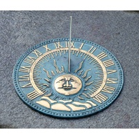 IDYL Outdoor Zeitmesser aus Bronze Flache Sonnenuhr - hochwertig und auffällig | Nr. 6302 | Maße: 26 x 26 x 9 cm