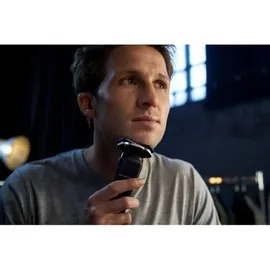 Philips Series 7000 S7886/63 Schwarz