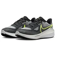 Nike VOMERO 17