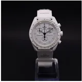 Swatch x Omega Bioceramic Moonswatch Mission to Moonphase Snoopy | SO33W700