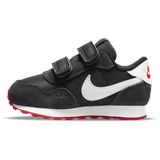 Nike MD Valiant Babys und Kleinkinder Black/Dark Smoke Grey/University Red/White 19,5