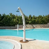 SINED Dafne Solardusche 226cm 35L Weiß Gartendusche Pool Fußhahn 20cm Duschkopf