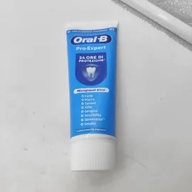 Oral-B Pro iO 2 schwarz + Reiseetui