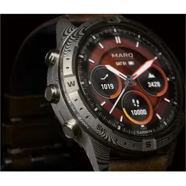 Garmin MARQ Adventurer BT 30,4 mm Edelstahlgehäuse weiß Lederarmband khaki M