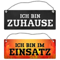 Trendaffe Feuerwehrmann ist im Einsatz oder Zuhause Wendeschild mit