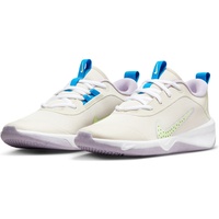 Nike Omni Multi-Court (Gs) lt orewood brn/barely volt/lilac bloom 38
