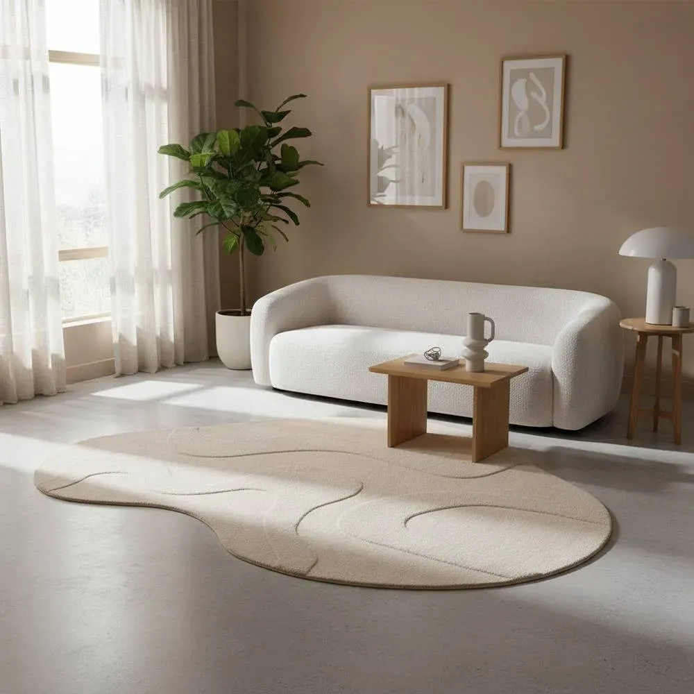 Teppich organische Form in Cremeweiß Skandi Design