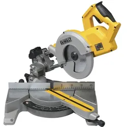 DEWALT Paneelsäge DWS 777