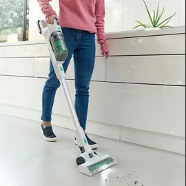 Black & Decker Reviva REVSV18D1 weiß/grün