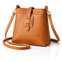 COLLEZIONE ALESSANDRO Holunder Umhängetasche Rindsleder Brown