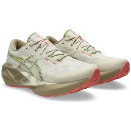 Asics Novablast 5 TR Damen Nature Bathing/Guava 41,5