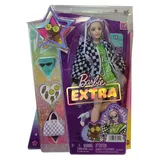 Barbie Extra in Jersey-Kleid & übergroßer Karierter Jacke