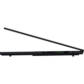 Razer Blade 16" WQXGA OLED Intel Core Ultra 9 386H 64 GB RAM 1 TB SSD RTX 5080 Win11 Home