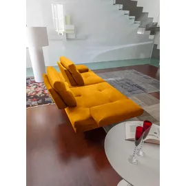 Calia Italia 3,5-Sitzer CALIA ITALIA "Toby Wing, italienisches Designsofa mit erstklassigem Sitzkomfort", gelb (ocra mario), B:228cm H:90cm T:113cm, Mikrofaser mit Nubuk Optik (100% Polyester), Sofas, inklusive Sitztiefenverstellung, Füße in Chrom glänzend
