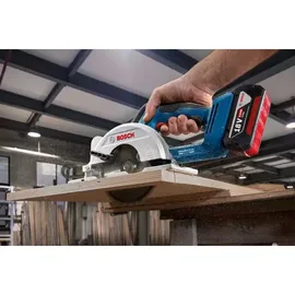 Bosch Professional 18V System Akku-Kreissäge GKS 18V-51 (Bürstenloser Motor, inkl. 1x Sägeblatt (140 mm)