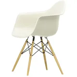 Vitra - Eames Plastic Armchair DAW RE, Ahorn gelblich / kieselstein (Filzgleiter basic dark)