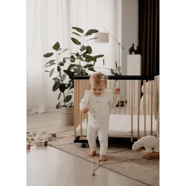 Sämann – make a difference. Laufgitter, Schwarz, Natur, Holz, Echtholz,Buche, 100x74x75 cm, Babymöbel, Laufstall Baby