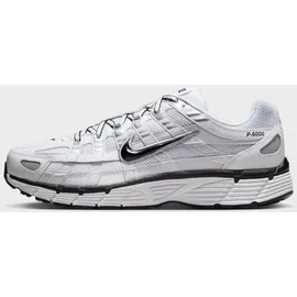 Nike P-6000 Herren White/Metallic Silver/Black/Black 40,5