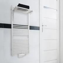 Zehnder Zeno Wing Badheizkörper 1184 x 600 mm 642 W weiß Mittelventil
