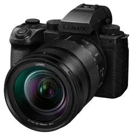 Panasonic Lumix DC-S5 II X + Lumix S 24-105 mm F4 Macro OIS