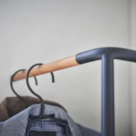 Yamazaki Garderobenständer TOWER Schwarz