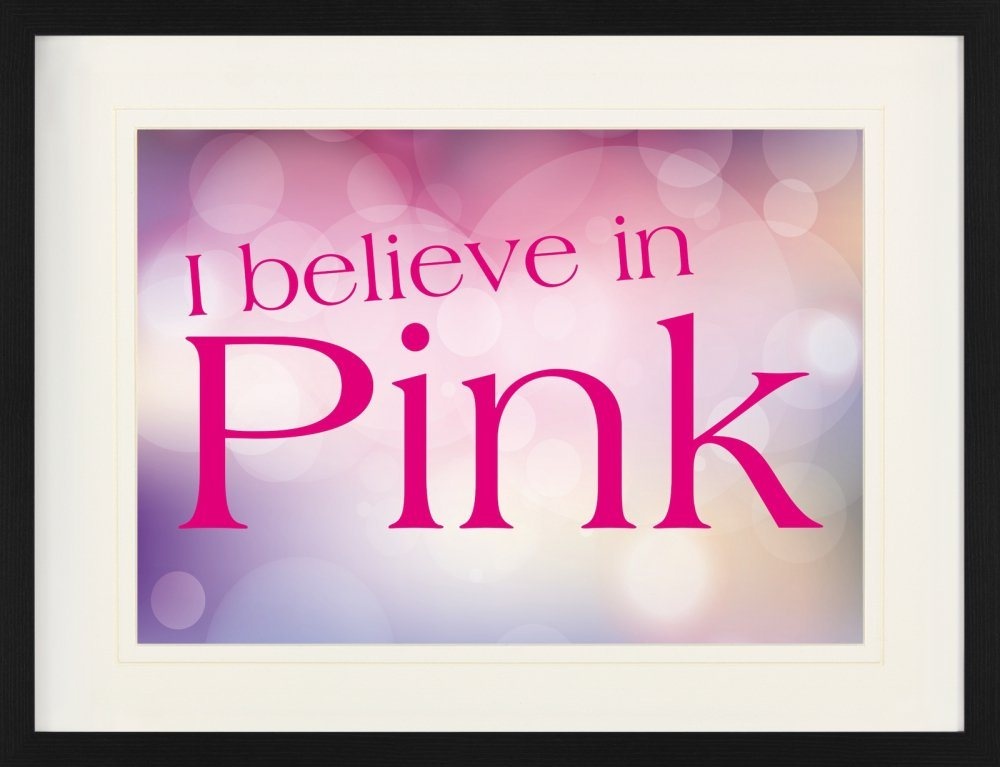 1art1 Bild mit Rahmen Audrey Hepburn - I Believe In Pink 80 cm x 60 cm