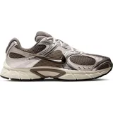 Nike V5 RNR Herren Sneaker low in Grau, Größe 7 - Beige, Braun