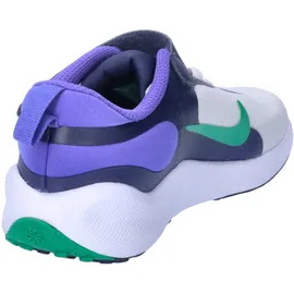 Nike Revolution 7 Kinder White / Stadium Green 25
