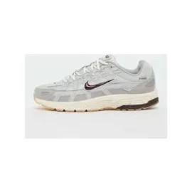 Nike P-6000 Herren College Grey/Burgundy Crush/Vast Grey 41