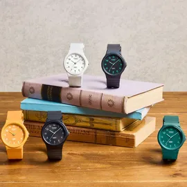 Casio Timeless Collection MQ-24B-8BEF Resin 35 mm MQ-24B-8BEF