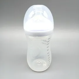 Philips Avent Natural Response Babyflasche 260ml, mittlere Durchflussrate - SCY903/03