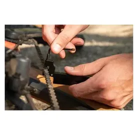 Wolf Tooth 8-Bit Chainbreaker ohne Akku + Utility Knife