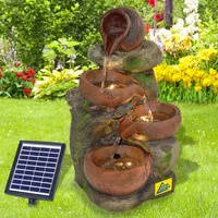 Solar Gartenbrunnen Brunnen Zierbrunnen Zimmerbrunnen Springbrunnen Brunnen mit LED-Licht und Li-Ion-Akku Wasserfall Wasserspiel für Garten, Gartenteich, Terrasse (4-TONKRÜGE IM BAUMFELS)