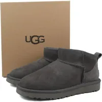 UGG Classic Ultra Mini in Grau - Grau - 39