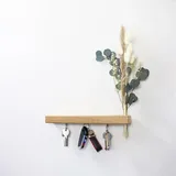 Flowerbar Keys | Flur | Schlüsselbrett aus Massivholz | magnetisches Schlüsselboard | Schlüsselhalter mit 3 starken Magnetpunkten | 30cm lang | Trockenblumen & edle Eiche (Fernweh)