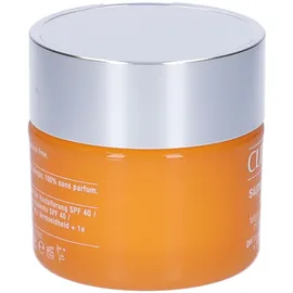 Clinique Superdefense SPF 40 Fatigue + 1st Signs Of Age Multi-Correcting Gel 50 ml