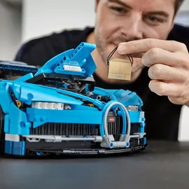 LEGO Technic Bugatti Chiron 42083