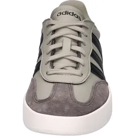 adidas Barreda Putty Beige/Core Black/Charcoal 43 1/3
