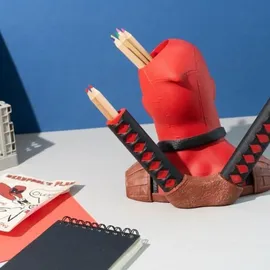 Grupo Erik Deadpool Stiftehalter Rot