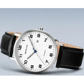 BERING Titanium Quarz schwarz 40 mm 18640-404