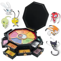 corimori Miraculous Ladybug Schatulle aus Holz | original & offiziell lizensiert | 2er Set aus Master Fu Miracle Box 26cm + 6 Anstecker