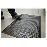 Coba Arbeitsplatzbodenbelag Fertigmatte L900xB600xS14mm schwarz SBR-Gummi COBA