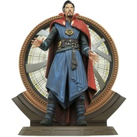Diamond Select Toys Diamond Marvel: Doctor Strange in The Multiverse of Madness - Doctor Strange Deluxe Collector's Figure (18cm) (MAY222203)